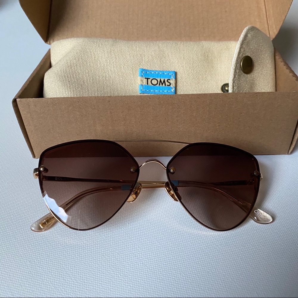 TOMS SOLANA SUNGLASSES